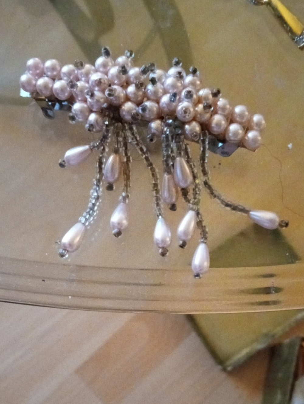 vintage hair barrette, Beautiful faux pearls, Dangling bead, soft pink beads